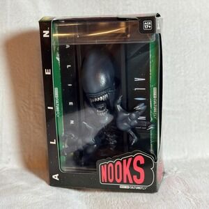 Alien Vinyl Nook Built By CultureFly Xenomorph Bookshelf Nooks NEW In Box